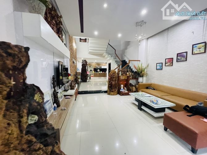 💥 MẶT TIỀN ĐƯỜNG 10M5 - 3 TẦNG 3 MÊ FULL NỘI THẤT TỪ A ĐẾN Á  -  XÁCH VALI VÀO Ở LUÔN💥 - 3