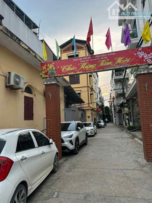 Đất phân lô Quân Đội Đông Mỹ, DT: 46, MT: 4m, ô vào nhà, giá: 5.65 tỷ, 100m ra Sân bóng ĐM - 3