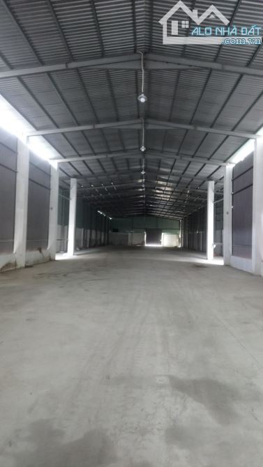 NHÀ XƯỞNG MẶT TIỀN ĐƯỜNG CONTAINER ĐUA- 1.300M ( GẦN FULL THỔ) XƯỞNG 2 TẦNG FULL XƯỞNG - 3