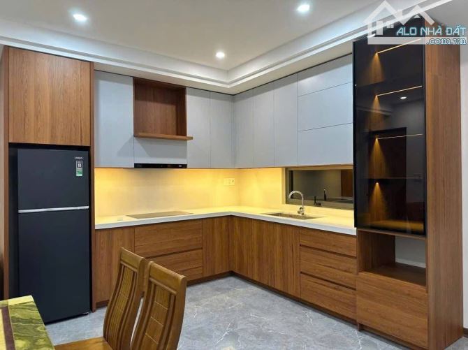 Cho thuê nhà 3 tầng, mặt tiền đường Phan Trọng Tuệ, Hoà Cường Nam, Hải Châu. Giá 25 triệu - 3