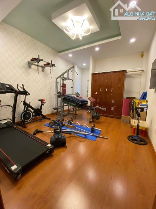 Bán Nhà 5 tầng cực đẹp- hẻm xe hơi- Tô Hiến Thành trung tâm Q10- 84m2 nỡ hậu nhẹ- 16,5 tỷ. - 3