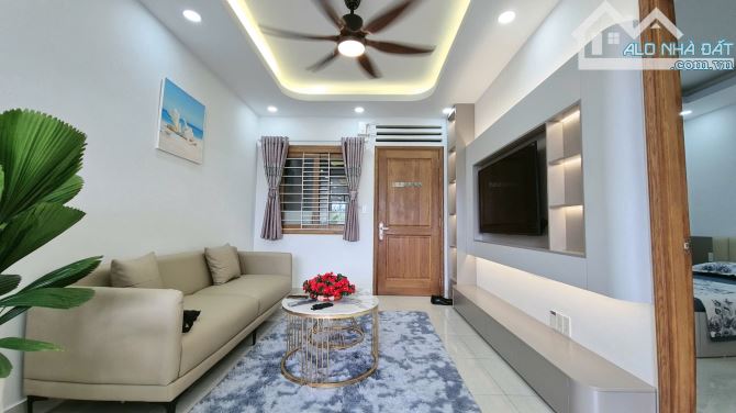 BÁN CĂN HỘ CT5 VĨNH ĐIỀM TRUNG, TẦNG THẤP, 58,6M2, 2PN, GIÁ 2 TỶ 298. CN 23.8 - 3