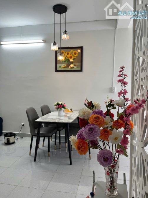 BÁN CĂN HỘ CT6 VĨNH ĐIỀM TRUNG, 62,7M2, 2PN, 1WC, GIÁ 2 TỶ 350. CN 23.8 - 3