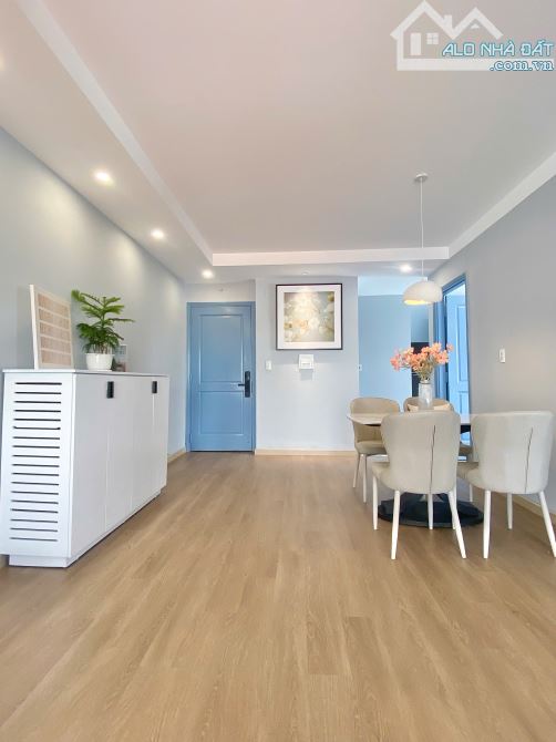 Chuyển nhượng căn góc 2 phòng ngủ với view sân vườn - 3