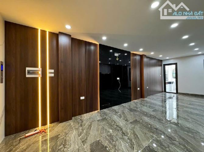 Nhà  6 tầng Gia Thuỵ-Chương Dương-Long Biên. DT 58m2 x MT 5m x Giá 11.2 tỷ. Ô tô vào nhà - 3