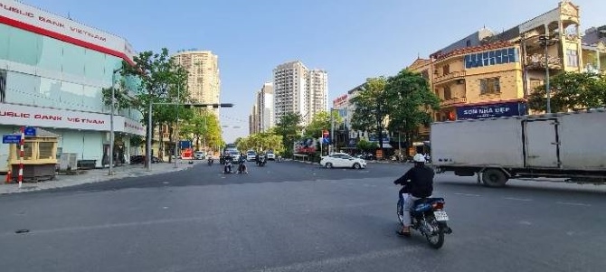Tầm 7 tỷ- Đất phố Quang Trung, Hà Đông- nông- Sổ đẹp - 36m2 - 4