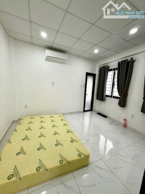Nhà Cho Thuê Nguyên Căn Hẻm Trần Quốc Toản Quận 3 - 4