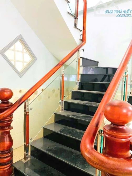 NHÀ HẺM XE HƠI- 82M2 ( 4x20 ), SÁT THỦ ĐỨC, NHỈN 4 ĐỒNG - 4