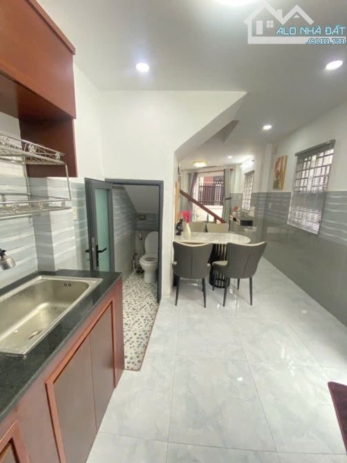 CAM KẾT NHÀ THẬT - RỘNG. GIÁ TỐT - RẺ. NGUYỄN DUY CUNG P12 GÒ VẤP . Dt 50m2- góc 3MT.  Giá - 4