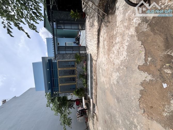 🔥🔥😳 S.Ố.C 😳🔥🔥 121M2- đường 10M - 2TẦNG - TT NHÀ BÈ - CHỈ 6.75TỶ ( TLCC)🤩✨✨  🏡🏡 - 4