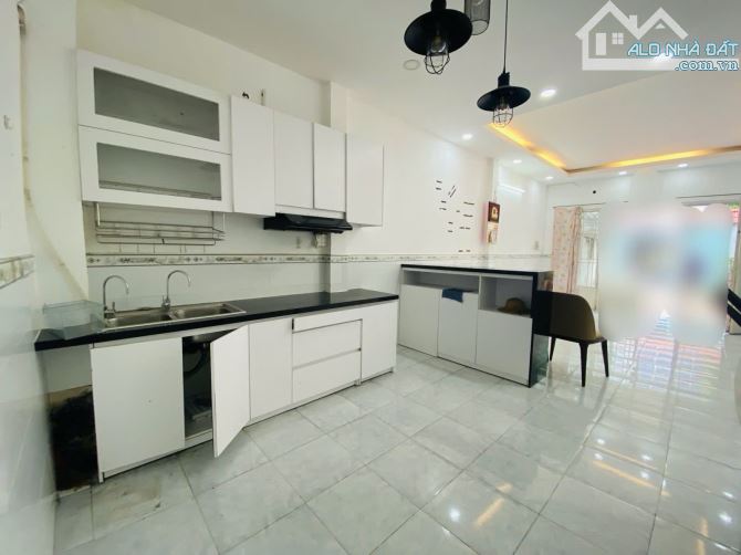 Q7 LÂM VĂN BỀN 4x37M SỔ VUÔNG ĐẸP DÀI HIẾM ĐƯỜNG 2 Ô TÔ HỢP XÂY CHDV 14.1T - 4