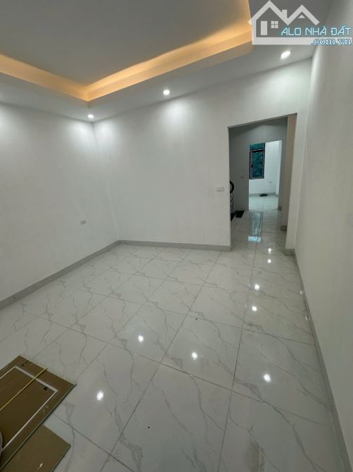Nhà 4 Tầng xây độc lập Vân Côn - Cách ĐLộ Thăng Long chỉ 1km - Giá Siêu rẻ-Chỉ 3.55T - 4