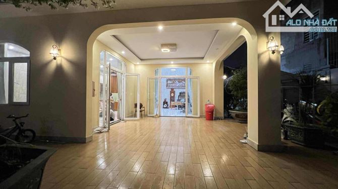 BIỆT THỰ SÂN VƯỜN 1.100M² – MẶT TIỀN ĐƯỜNG – NGÃ TƯ TRUNG CHÁNH – GIÁ CHỈ 20TR/M² - 4