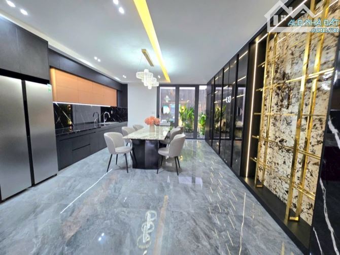 Bán nhà 4 Tầng , 5x20m , MT Đường số ,Phú  Mỹ , Quận 7, Giá Hơn 16 Tỷ - 4
