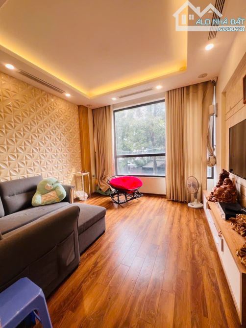 Nhà 6 tầng Nguyễn Sơn -Long Biên. DT 63m2 x MT 5.8m. Thang máy, Ô tô vào nhà, giá 12.5 tỷ - 4