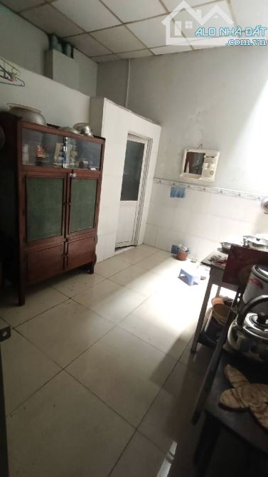 CHỈ HƠN 4 TỶ XÍU- MÃ LÒ - 62M2 - 2 TẦNG-3PN- HXH - GIÁP KHU TÊN LỬA - 4