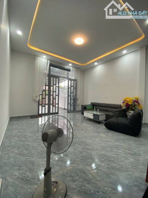Bán căn nhà 1 trệt 1 lửng 150m2 Tân Thông Hội giá 770 triệu sổ hồng riêng - 4