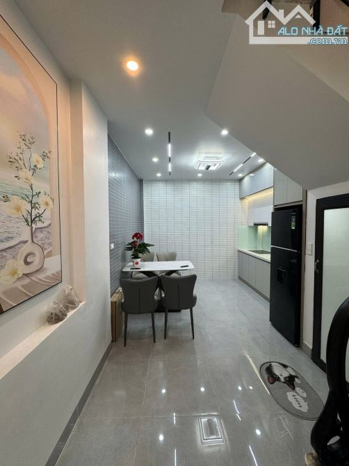 BÁN NHÀ ĐƯỜNG KHƯƠNG HẠ. 40M2 - 5 TẦNG. GẦN Ô TÔ TRÁNH. - 4