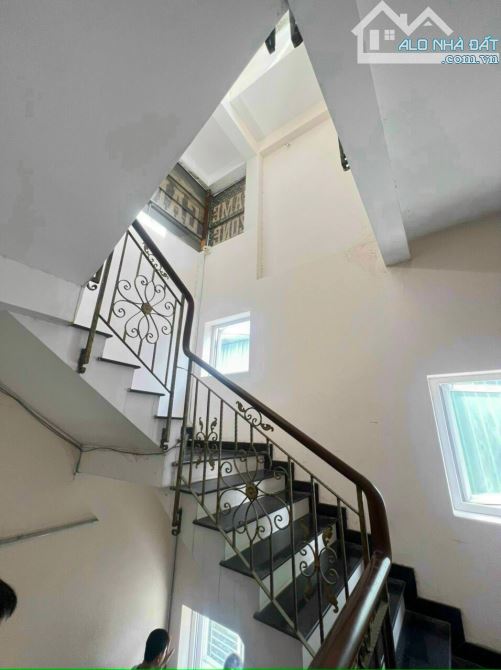 CHDV 5 TẦNG – HOÀNG DIỆU 2 – Khoán 800tr/năm – NGANG 10.5M – 231M² - 4