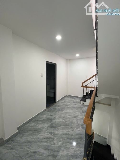 Bán nhà căn góc 3 tầng, đường Hương Lộ 2, 48 m2, giá chỉ 4,1 tỷ - 4