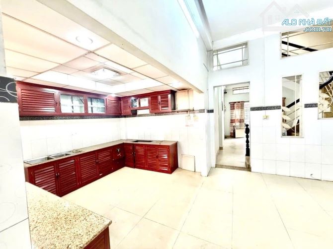 🏡💥CHDV💥PHAN XÍCH LONG💥PHÚ NHUẬN🚘HẺM XE HƠI💥4 TẦNG,NỞ HẬU💥NGANG 4M💥75M2💥CHỈ8.xCHỈ - 4