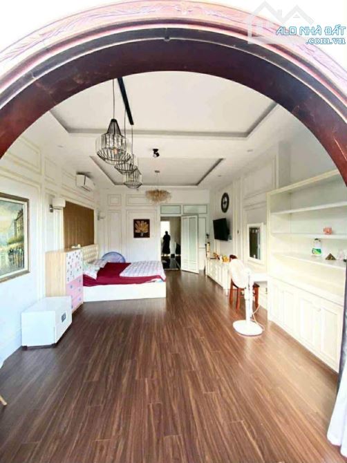 Chỉ 12,9 TỶ: BIỆT THỰ gần BIỂN NGUYỄN TẤT THÀNH ĐÀ NẴNG -Gần PHÙNG HƯNG: 150m² =9x16,7m 3T - 4