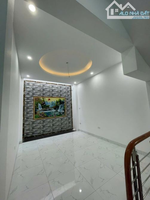 BÁN NHÀ 4 TẦNG – YÊN LŨNG – NGÕ THÔNG Ô TÔ ĐỖ CỬA – GIÁ 5,6 TỶ - 4