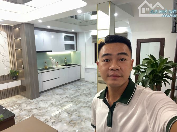 Bán nhà MINH KHAI, GẦN Ô TÔ TRÁNH , GẦN PHỐ, 2 GIẾNG TRỜI, FULL NỘI THẤT, 4PHÒNG - 4