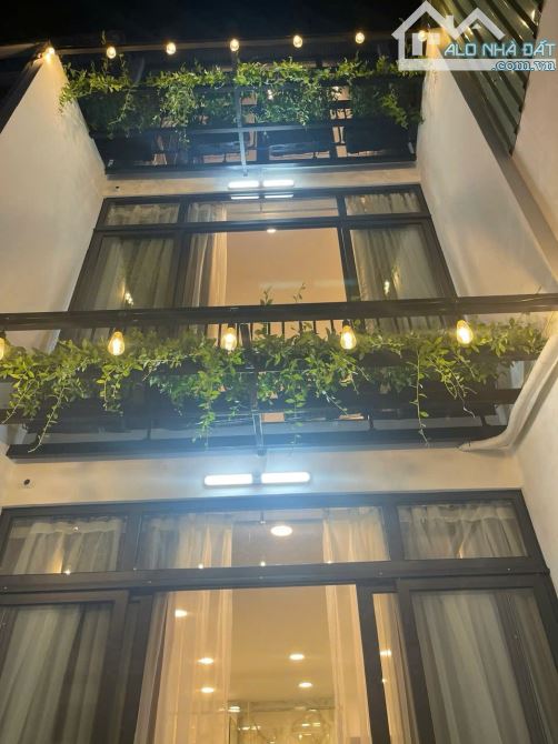 Bán nhà MT Nguyễn Trọng Tuyển, phường 2, 3.1x11m, 4 tầng, nội thất cao cấp - 4
