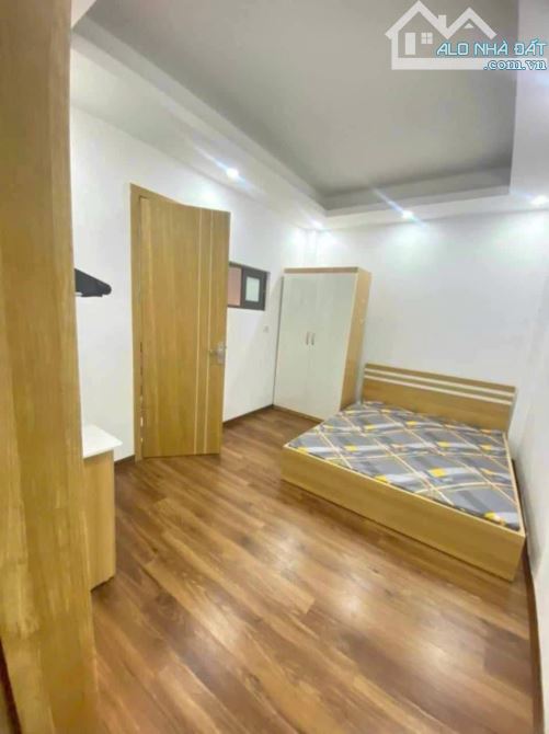 KHƯƠNG HẠ TX - 6 TẦNG THANG MÁY - CÔNG NĂNG 10 PHÒNG, DÒNG TIỀN 50Tr/Tháng - GIÁ CHỈ 11 TỶ - 4