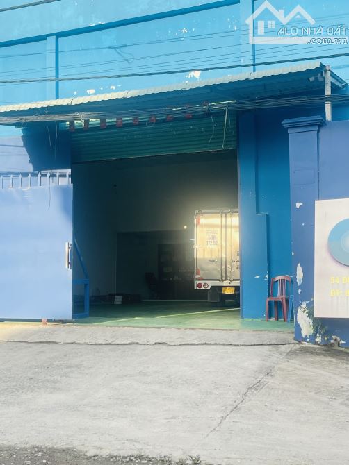 NHÀ XƯỞNG MẶT TIỀN ĐƯỜNG CONTAINER ĐUA- 1.300M ( GẦN FULL THỔ) XƯỞNG 2 TẦNG FULL XƯỞNG - 4
