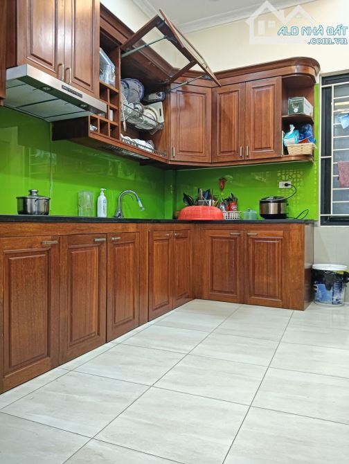 BÁN NHÀ. 70M². DÂN XÂY  TÂM HUYẾT,  QUANG TIẾN. NAM TỪ LIÊM.  HN. 10X TỶ - 4