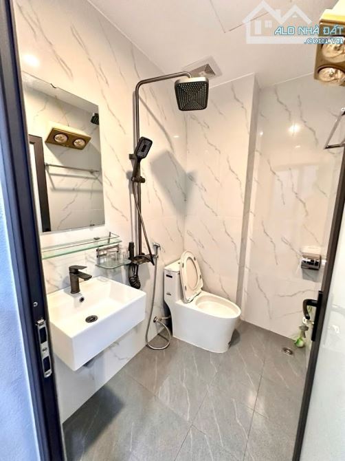 🏠H.I.Ế.M Cầu Giấy – trung tâm – 5 tầng – gần phố -  ngõ nông -g.i.á mềm - c.h.ỉ hơn 7 tỷ - 4