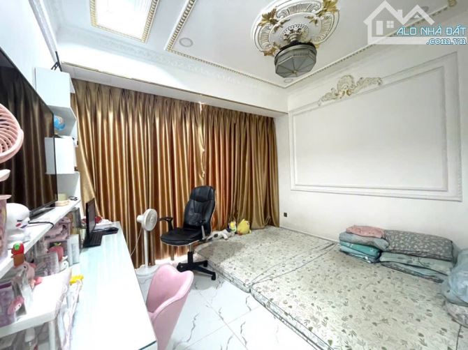 Tân Sơn Nhì, Q. Tân Phú, Nhà Mới 4Tầng NT Cao Cấp, 4x18m, HXH 8m Thông - 4