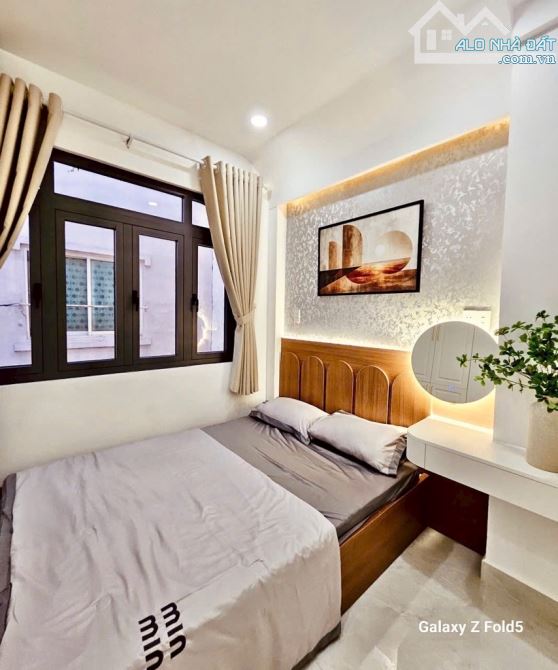 Bán Nhà Phú Nhuận - Siêu Phẩm - Nhà Đẹp 3 Tầng - Full Nội Thất - Hơn 6 Tỷ - 4