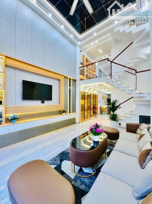 🔹 Siêu phẩm nhà 1 trục Tham Lương – 4x16m – Thang máy – 7PN – Full nội thất cao cấp - 4