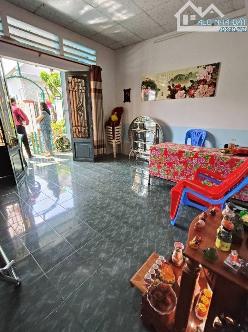 GẤP BÁN GIẢM 100 TRIỆU, CHỈ 2,5 TỶ, NHÀ CẤP 4 BÌNH NHÂM THUẬN AN, BÌNH DƯƠNG,57M2(5.5❌10.5 - 4