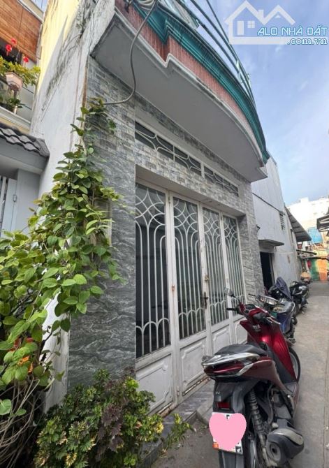 Bán nhà 2 tầng đẹp - 56m2 (5x11) - Tỉnh lộ 10, gần Aeon Mall Bình Tân - chỉ hơn 4 tỷ - 4
