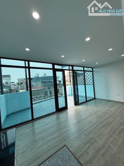 Bán nhà 6 tầng phố Bồ Đề gần Nguyễn Văn Cừ, gần cầu Chương Dương. Ô tô đỗ cửa. Giá 14.6 tỷ - 4