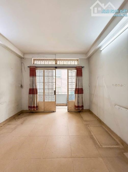 P.NHUẬN SÁT PHAN XÍCH LONG - NHỈNH 8 TỶ - 70M2 (4x16) N.HẬU 6M - 6PN - 4