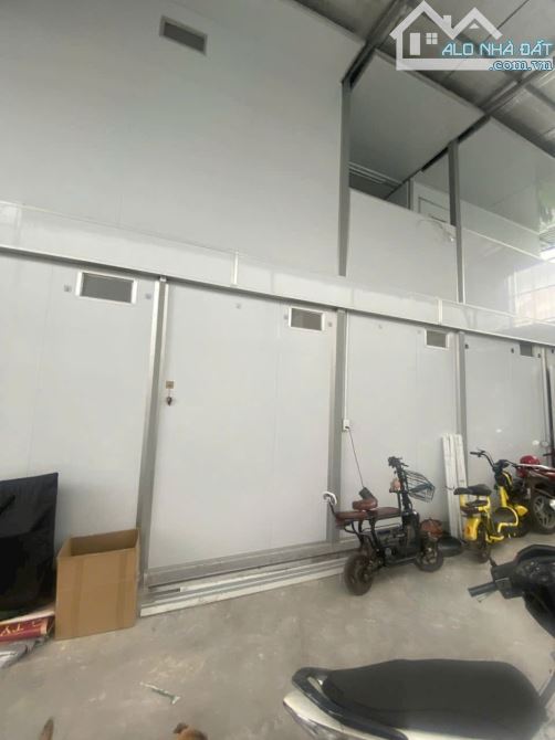 MẶT TIỀN THẠNH XUÂN 22 QUẬN 12 GIÁ RẺ 11.8 tỷ  DIỆN TÍCH 300m2 ( 8 x 38 ) thổ cư 275m2 - 5