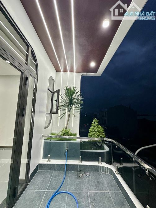 Bán nhà 5 tầng 4,1x14m Lê Văn Quới, Bình Tân – 7,3 tỷ, gần ngã tư bốn xã. Ở ngay không sửa - 5