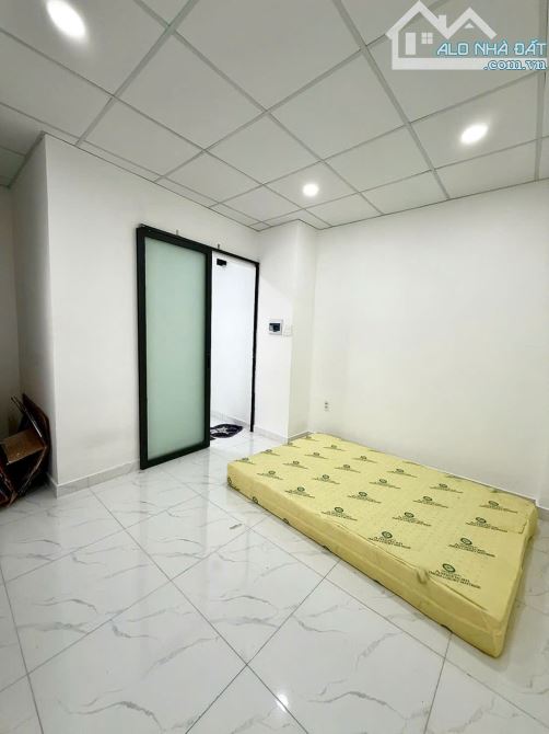 Nhà Cho Thuê Nguyên Căn Hẻm Trần Quốc Toản Quận 3 - 5