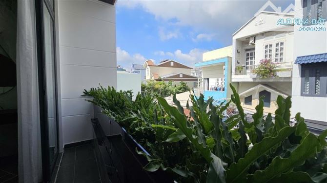 NHÀ MỚI XÂY 100% – GÓC 2 MẶT TIỀN – PHƯỜNG PHÚ MỸ, CẠNH PHÚ MỸ HƯNG, QUẬN 7 – 6.95 T.Ỷ -LH - 5