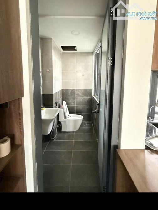 NHÀ ĐẸP 4 TẦNG ĐƯỜNG PHAN ĐĂNG LƯU - ĐỐI DIỆN HOA VIÊN KHU METRO.DT 5x20m - - 5