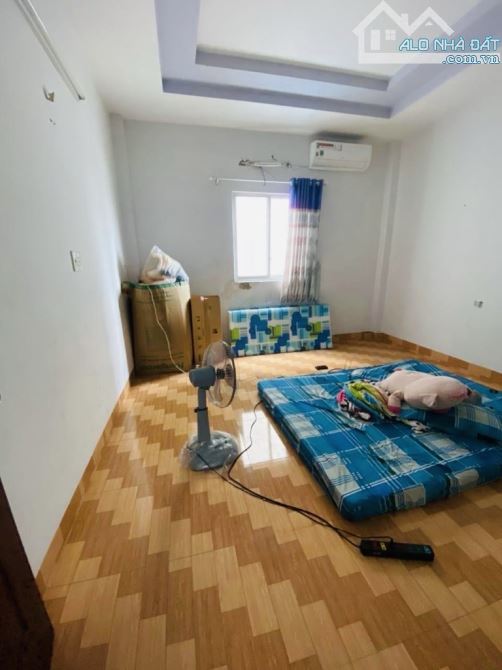 SÁT MẶT TIỀN TỈNH LỘ 10 - 68M2 -HẺM XE 7 CHỖ - NHÀ CÒN MỚI 4 TẦNG - CHỈ 5 TỶ LẺ - 5