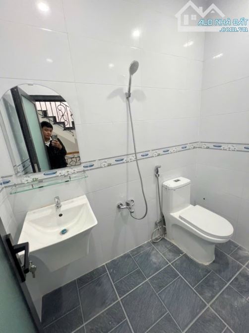 Bán nhà căn góc 3 tầng, đường Hương Lộ 2, 48 m2, giá chỉ 4,1 tỷ - 5