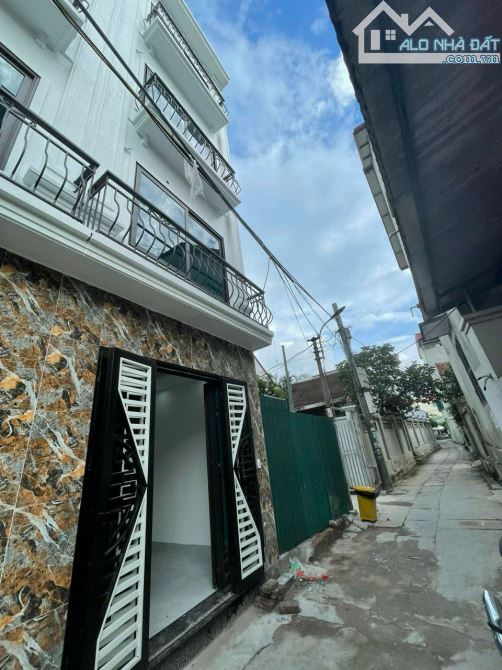 BÁN NHÀ 4 TẦNG – YÊN LŨNG – NGÕ THÔNG Ô TÔ ĐỖ CỬA – GIÁ 5,6 TỶ - 5