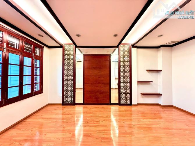 BÁN NHANH TÒA NHÀ TRUNG TÂM QUẬN HOÀNG MAI 90m 5 TẦNG MĂT TIỀN 5M - HAI THOÁNG. - 5