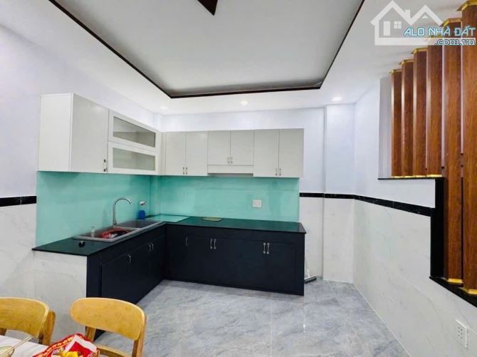 NHÀ 2 TẦNG - DT 5x20 - BƯNG ÔNG THOÀN - TNP.B - 5